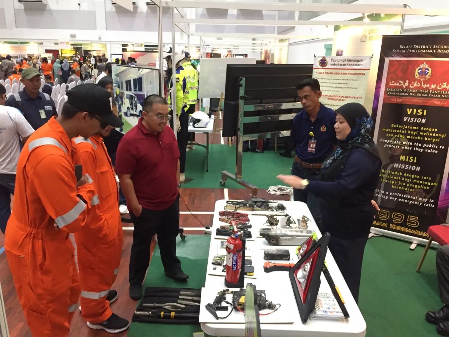 JBP CAWANGAN OPERASI B MENGIKUTI KEMPEN KESELAMATAN JALANRAYA ANJURAN SYARIKAT BLNG SDN BHD 1.jpg