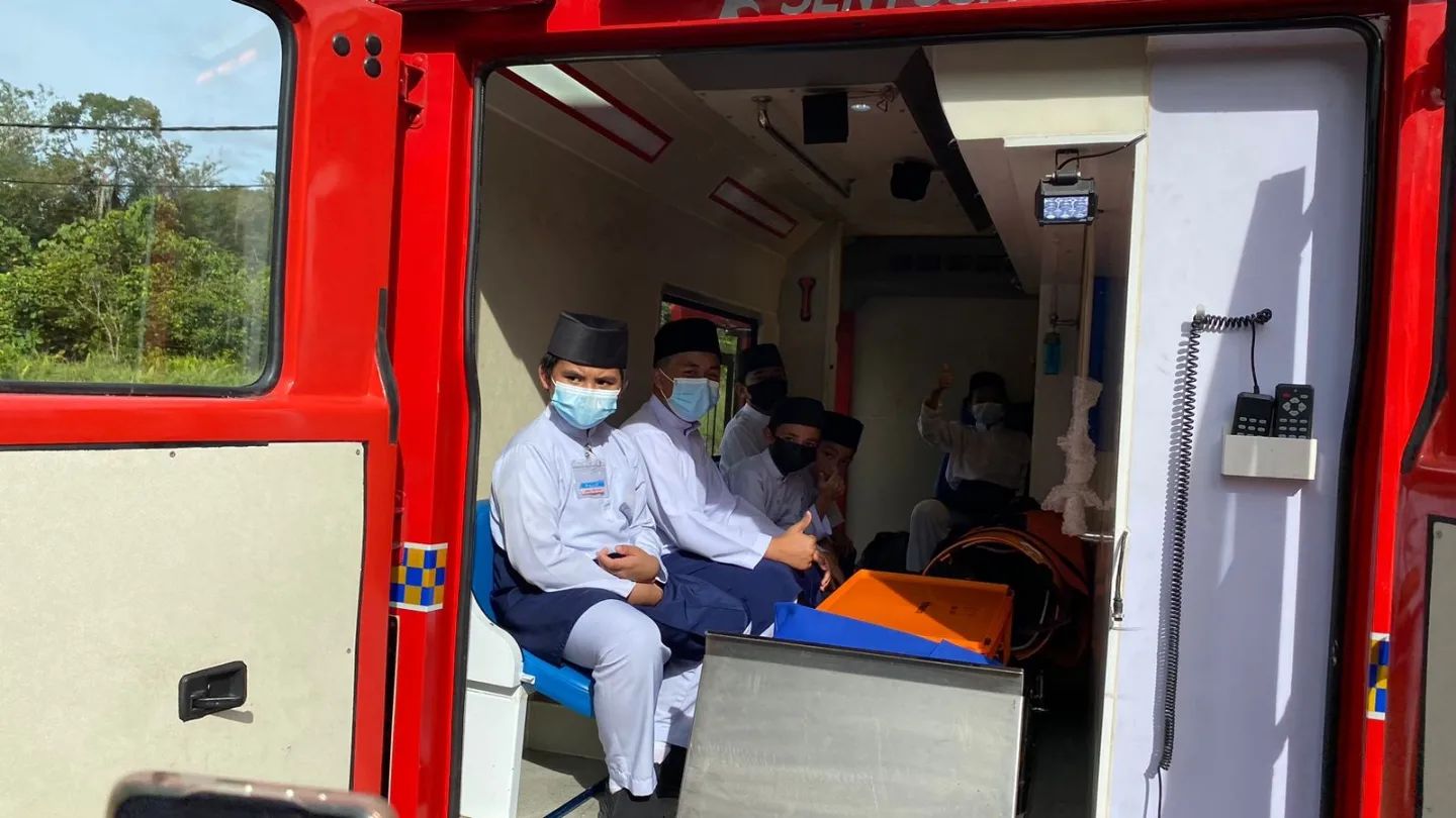 SEKOLAH UGAMA SENUKOH DAERAH TEMBURONG MENGIKUTI TAKLIMAT KESELAMATAN KEBAKARAN 3.jpg