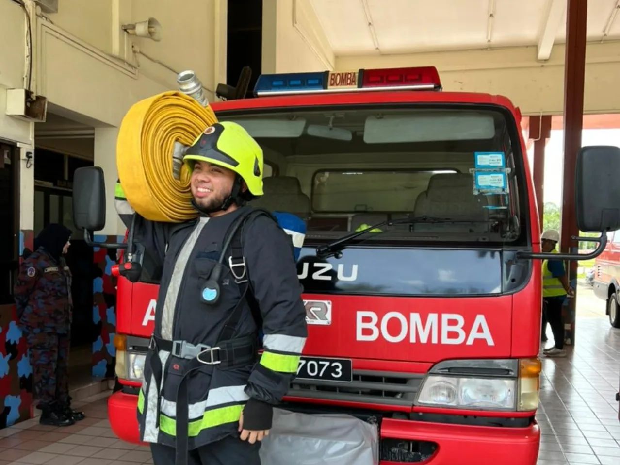 SERAMAI 31 ORANG PEGAWAI DAN KAKITANGAN SWASTA DI IKTIRAF SEBAGAI FIRE MARSHAL 3.jpg