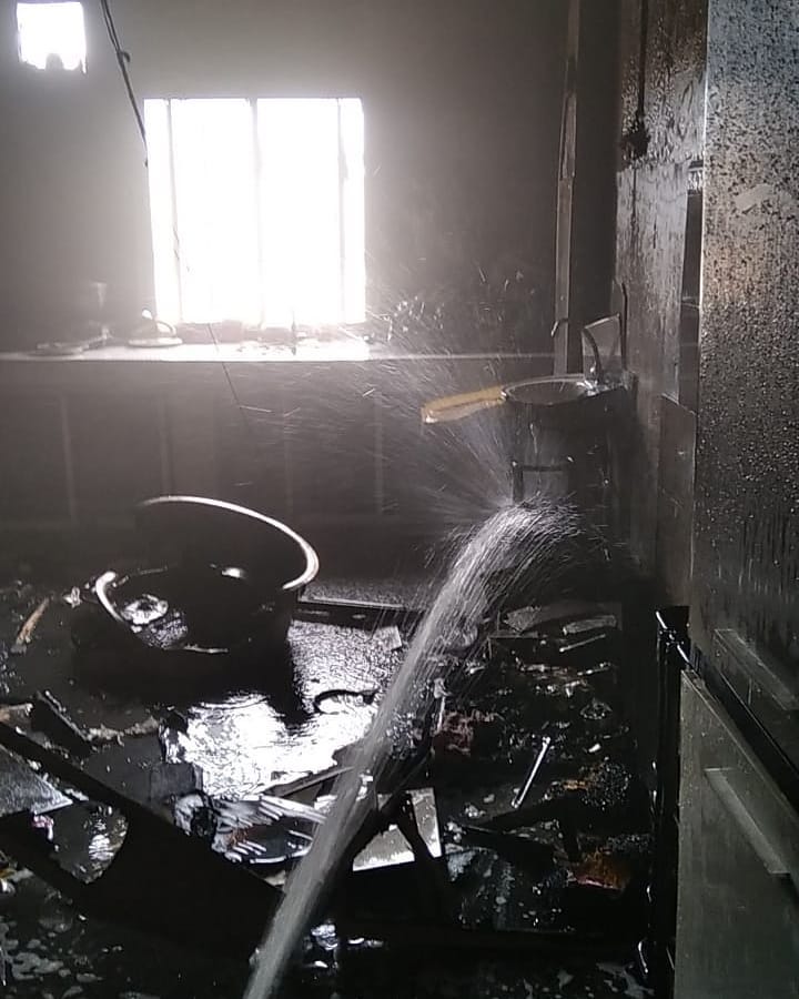 Gas Bocor Melibatkan Kebakaran Dapur 1.jpg