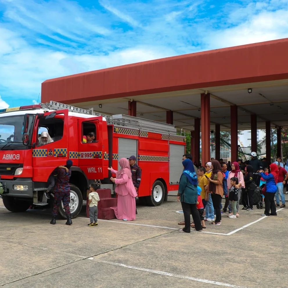 BALAI BOMBA TERBUKA CAWANGAN OPERASI C SEMPENA SAMBUTAN ULANG TAHUN JABATAN BOMBA DAN PENYELAMAT YANG KE 63 TAHUN 2023 2.jpg