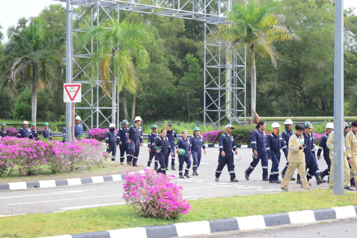 EXERCISE TURBULENCE LIANG LUMUT INDUSTRIAL AREA 3.jpg