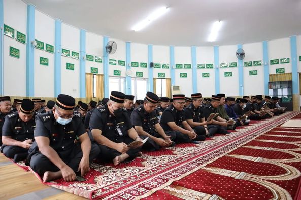 MAJLIS DOA SELAMAT DAN DOA KESYUKURAN SEMPENA HARI ULANG TAHUN, JABATAN BOMBA DAN PENYELAMAT KALI KE 63 1.jpg