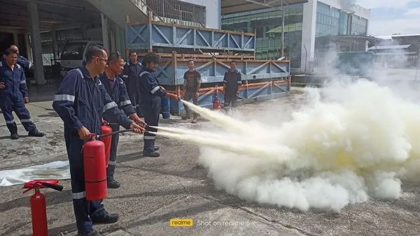 SERAMAI 14 ORANG KAKITANGAN TELAH MENGIKUTI TAKLIMAT KESELAMATAN KEBAKARAN 1.jpg